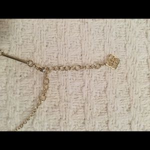 Kendra Scott necklace